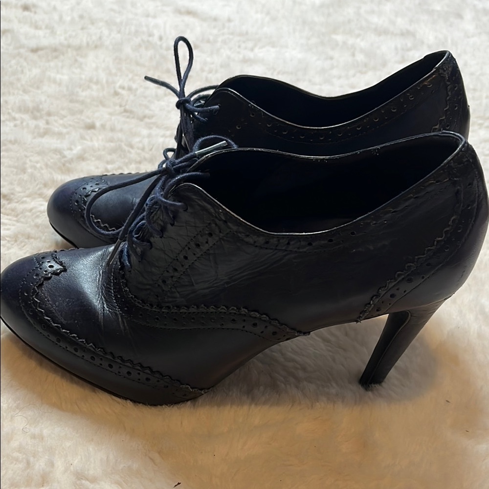 Elegant Navy Women's Oxford Heels